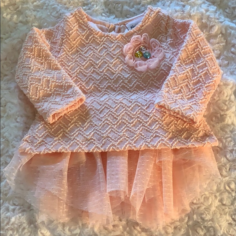 Sparkling pink, never worn, perf cond.